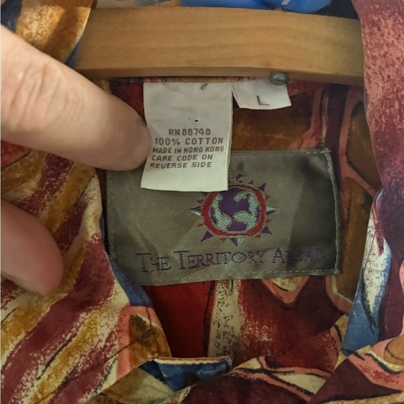 Vintage Colorful Abstract Button-Up Shirt - Picture 4 of 8